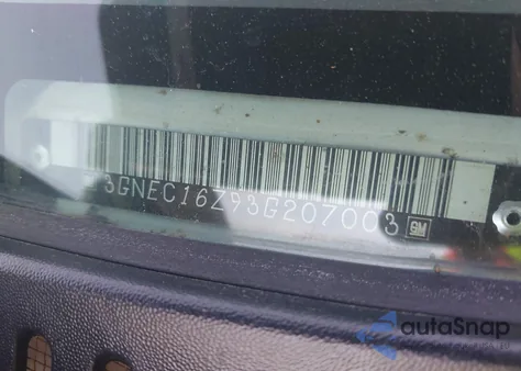 2003 Chevrolet Suburban 1500 Lt z USA, uszkodzony, nr VIN 3GNEC16Z93G207003